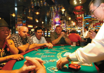 Steps To Become A Poker Dealer